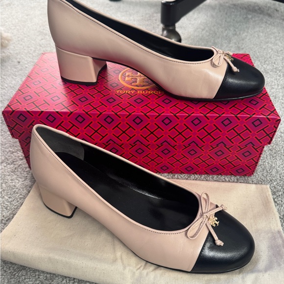 Tory Burch Shoes - Tory Burch Black and Cream Heels